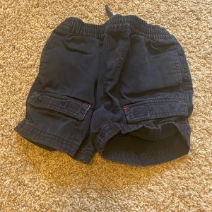 2 pairs of boys shorts!!